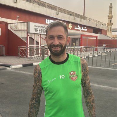 ao_ahmad18's profile picture. دبي حمراء و ستبقى حمراء❤️
