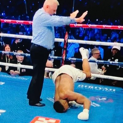 Boxingnewslate2's profile picture. 