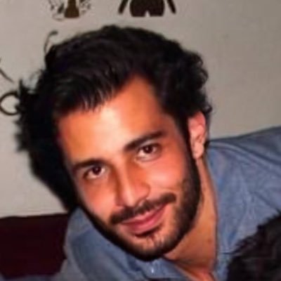 Ram_Beerman's profile picture. Twitter es mi vómito mental. Tuiteo cosas serias y sin sentido. Hablo de salud mental y el abuso narcisista. Viajar es mi verbo favorito.