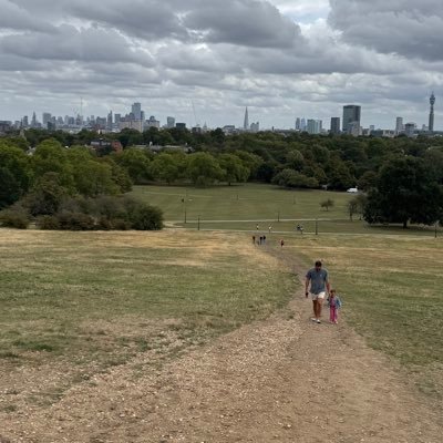 alexleahhornsby's profile picture. 