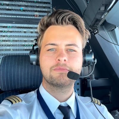 mattias22445's profile picture. A320👨‍✈️VIE 🇦🇹 MUC 🇩🇪 
Follow me on my journeys ✈
All shots taken with a fixed camera or during non critical phases