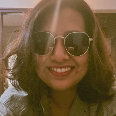 lil_lash_a's profile picture. one day my amazing unapologetic stupid tweets will be a published in a book
