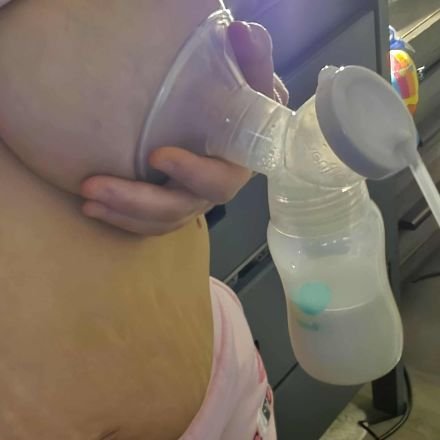 breastmilktits's profile picture. Just had a baby 2 weeks ago. fresh premium breastmilk.  pm me for any needs!!!