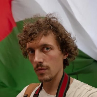 instilladam's profile picture. Meditative Bondage • Dad • Photographer • Ashtangi