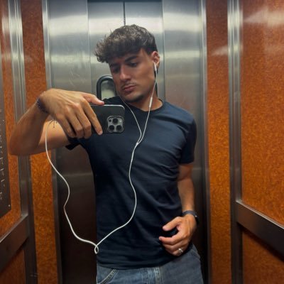 aguayoperez_'s profile picture. enginyeria civil a la @escolacaminsUPC