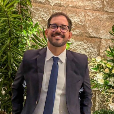 yurymessias_'s profile picture. 