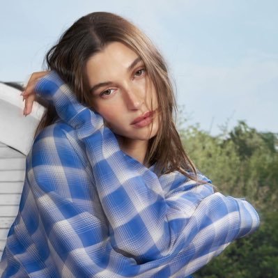 haileysoutfits's profile picture. Non-profit update account on model and Rhode Skin founder, Hailey Rhode Bieber. Photoshoots, interviews, brand launches and more. For info and collabs, DM me 📩