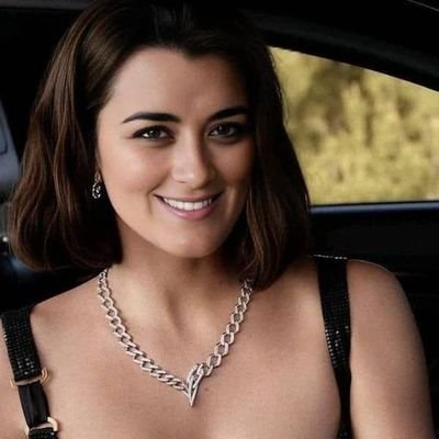 cotedepablo_009's profile picture. This is official account and it's set aside to fish out those using my profile to defraud my lovely fans,don't be a victim Cote De Pablo