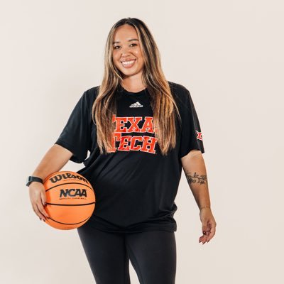 GabbyHutts's profile picture. Associate Director of Photography @techathletics | prev: @rams | UNC Charlotte Alumna