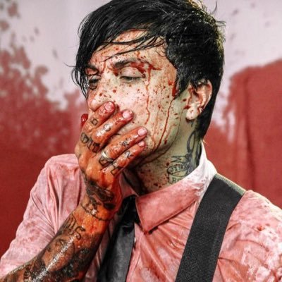 frnkiero_lyr's profile picture. lyrics from various frank iero solo projects / bands | made with @GimmickBots | admin : @_bigchomper