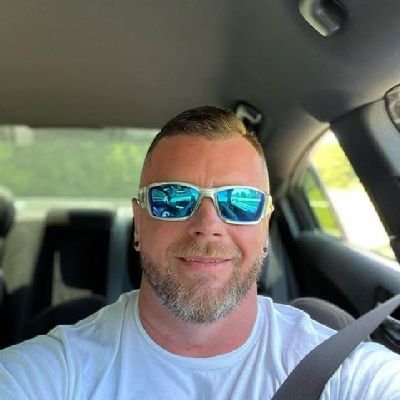 lynda_wby's profile picture. contractor 🚒👩‍🔧