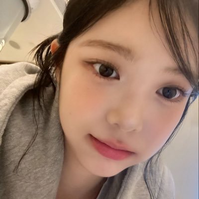 dlgocksx's profile picture. 트위터 네가 이기나 내가 이기나 해보자