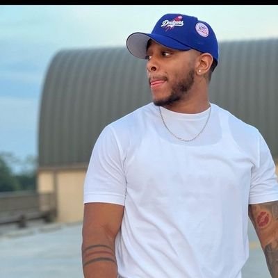 adams_flas's profile picture. 