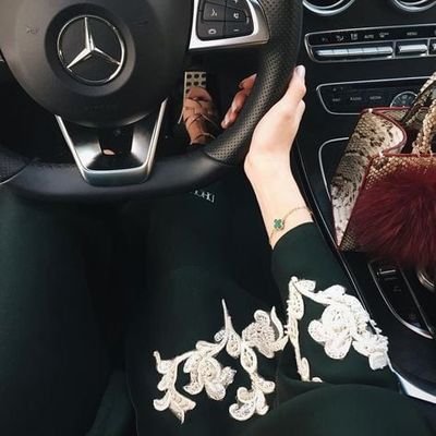 Lisette883's profile picture. 