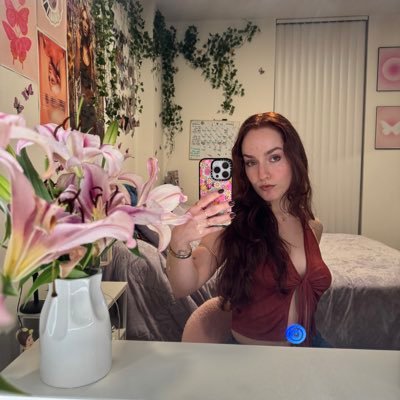 kellygxrcia's profile picture. 23!  🤍