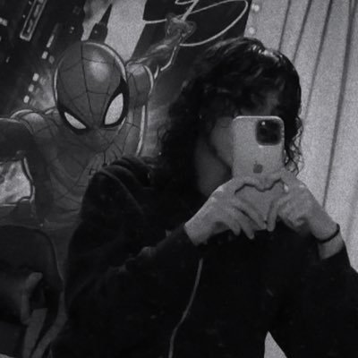 jaeefuckkss's profile picture. i yap here a lot . 🦇