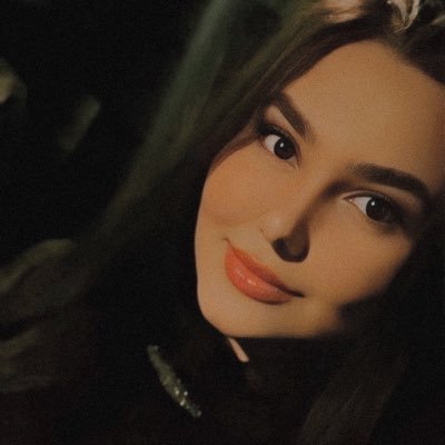 Aminatmr's profile picture. معنا نخواه ، معنی بده .