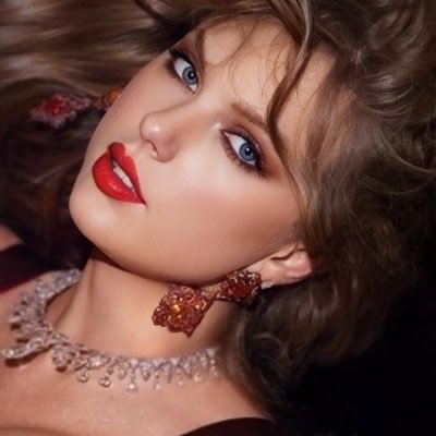 castawayftswift's profile picture. Hello y'all🥰