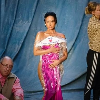 ddlovatoSpain's profile picture. Club de fans oficial y primera fuente de información de la artista Demi Lovato en España desde 2007 | Con apoyo de @UniversalSpain.
-demilovatospain@gmail.com