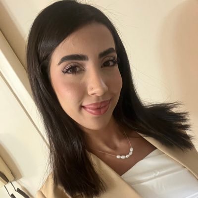 theezahhraa's profile picture. سیسی صدام می‌کنن.