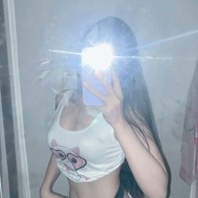 hawblood's profile picture. Say hi on Line in my bio.