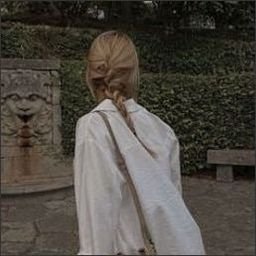 delaneuvil32031's profile picture. 