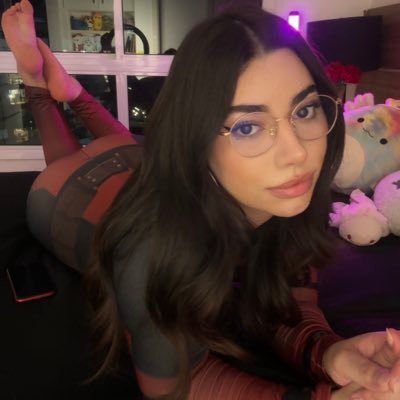 ts0f1m's profile picture. chat with me just on my sites ↓| backup:@ts0f1m_