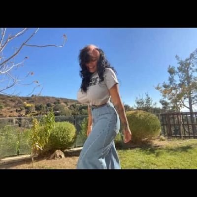 EmilyChere6699's profile picture. I’m 𝗘𝗠𝗶I'm a content creator making silly little films~