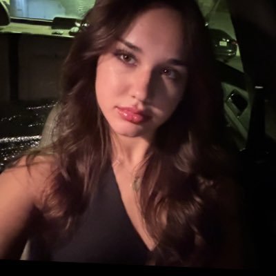 GoddessLola232's profile picture. my name is Lola. I’m a spoiled rich brat. tribute me.💋