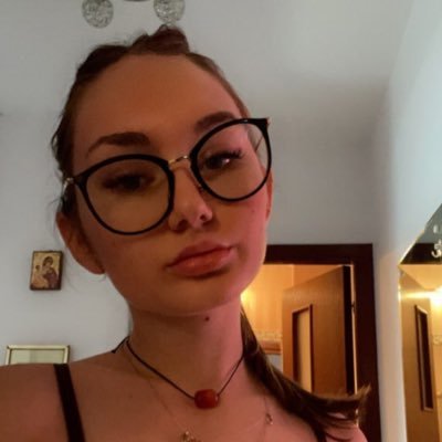 elliestarlove1's profile picture. Am 26 //horny and cum n play by my rules //bossy baby face princess //ft// session available for squirts phone cam 💦👅👅