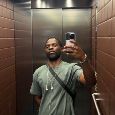 christianiggi's profile picture. United Kingdom with a French connection — 🌍 amateur snowboarder, full time engineer