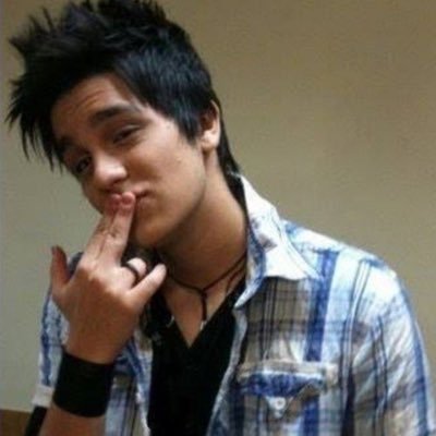 alcoolgeoo's profile picture. são tempos difíceis para essa patricinha