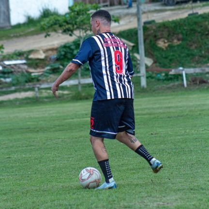 Erre_Dablio's profile picture. Deus vê tudo mas não é x9. @SantosFC