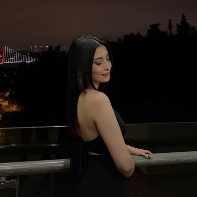 bencesiyah's profile picture. #İstanbulSözleşmesiYaşatır