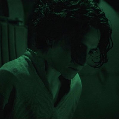 graphicdismay's profile picture. artist!