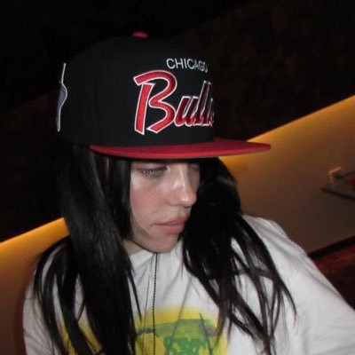 thunorq's profile picture. retired designer ⏳ @thunorscomet @billieeilish * spurs, werder, cavs, blackhawks, lions