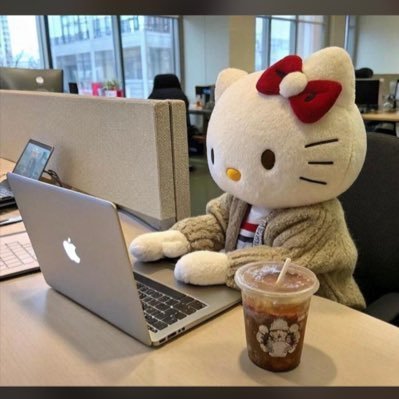 Monalisamama10's profile picture. I'm fragile, Please be nice🥺