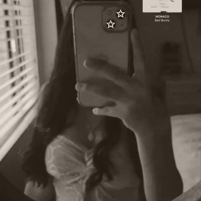 _hanabiwiwi's profile picture. js an artist w plenty of experience trying to highlight my self in this flood of bots😭 , making it look better BE PATIENT :3
https://t.co/gmYDgR5jyY