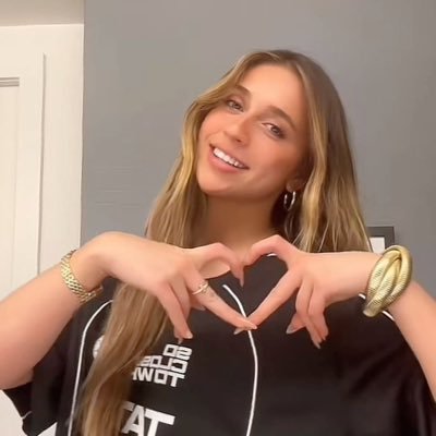 tatemcraeprv's profile picture. ✨ Just me real, loyal, and chasing what feels right. Heart full of love, mind full of dreams. 💋