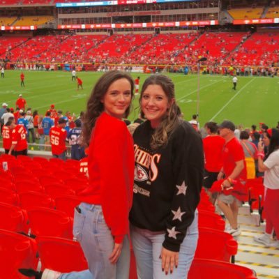 perfectlyfine88's profile picture. Formally @perfectlyfine89 I’m stuck here until I get my main back (if I ever even get it back) 😭