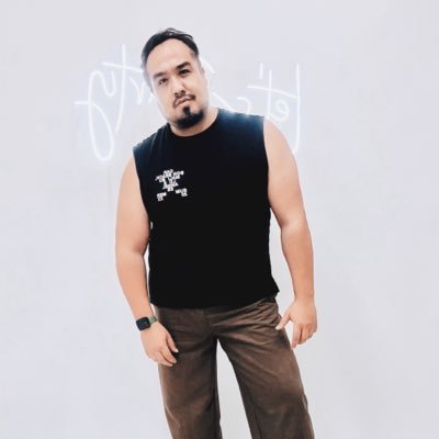 charromty's profile picture. fotógrafo | cinéfilo | pastelero amateur | creador de contenido actualmente en @LaChismeriaMx | the new daddy in town 🏳️‍🌈 living in Oz