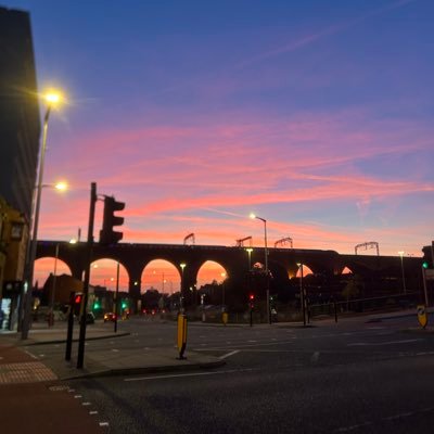 2thinky's profile picture. 