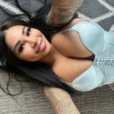 Brittanyababy01's profile picture. private section 💘 spin here to get my exclusive❣️ serious daddies only 😻 dm to get my exclusive content 😻🎃