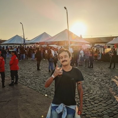 Gerogerz's profile picture. Fundador do @_PlayState
Trophy Hunter | One Piece | PlayStation 
E-mail: contato@playstate.com.br