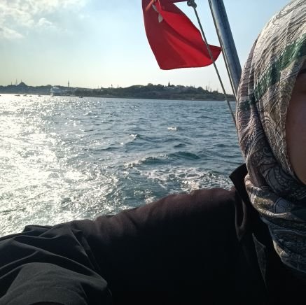 Athi_s0life's profile picture. ..