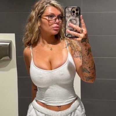 EdinFlooring's profile picture. love ❤️