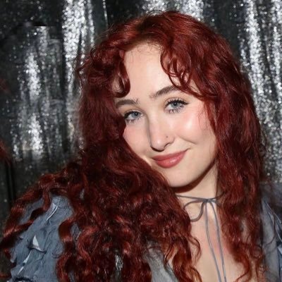 júlia ⚢さんのプロフィール画像