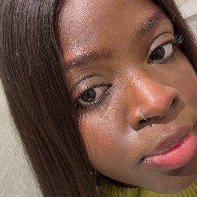 Fiyin_S's profile picture. living.