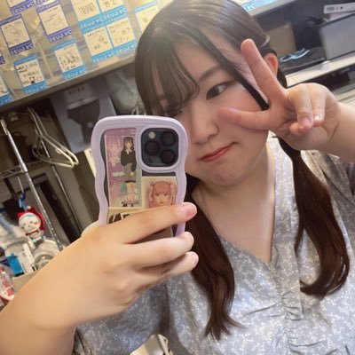yui_chan1128's profile picture. アイドルとチョコが大好きです。なにか計画中…