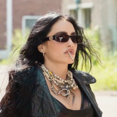 i33LALI's profile picture. lloras? me estás jodiendo
